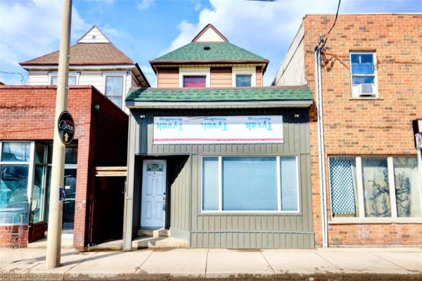 895 Barton Street E, Hamilton