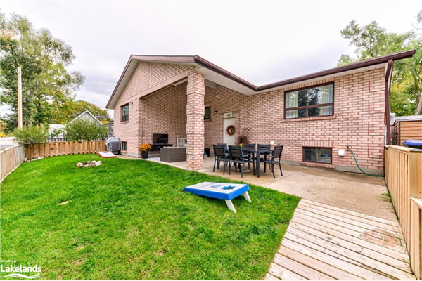 183 Old Mosley Street, Wasaga Beach