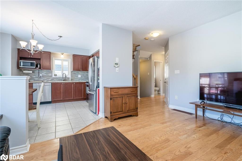 Listing 40386994 - Large Photo # 9