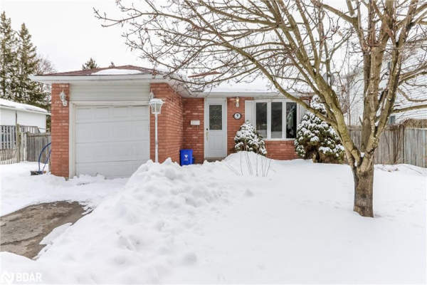 9 Golfdale Road, Barrie