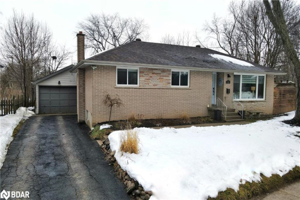 34 Marion Crescent, Barrie