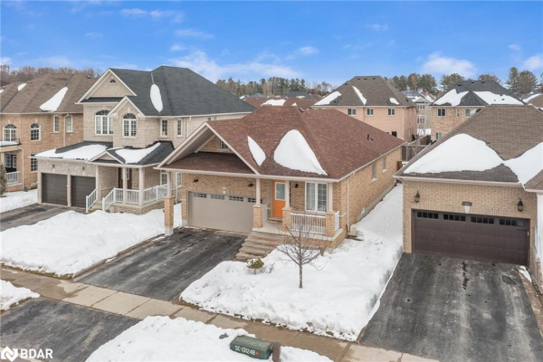 90 Westminster Circle, Barrie