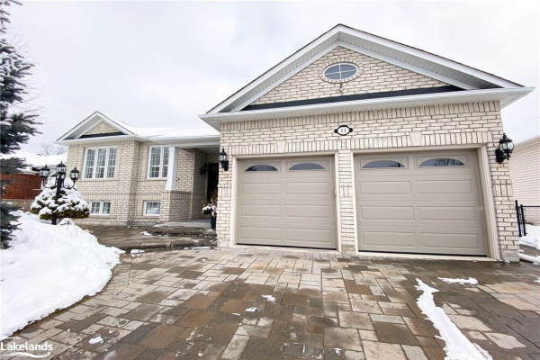 11 Northwood Drive, Wasaga Beach