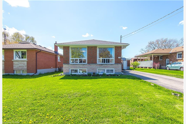 6861 Hagar Avenue, Niagara Falls