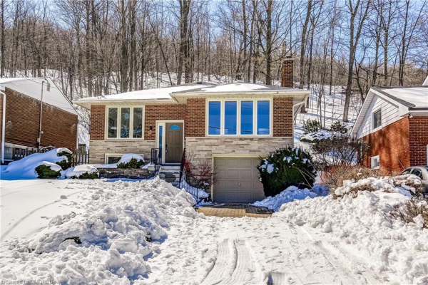 58 Brentwood Drive, Stoney Creek