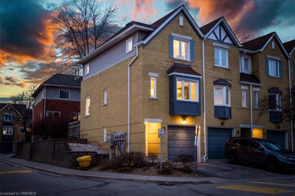 2300 Brays Lane, Oakville