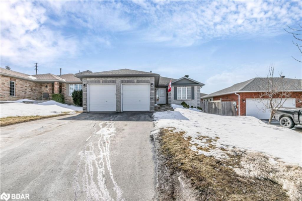 111 Lions Gate Boulevard, Barrie