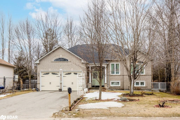 62 Caribou Trail, Wasaga Beach