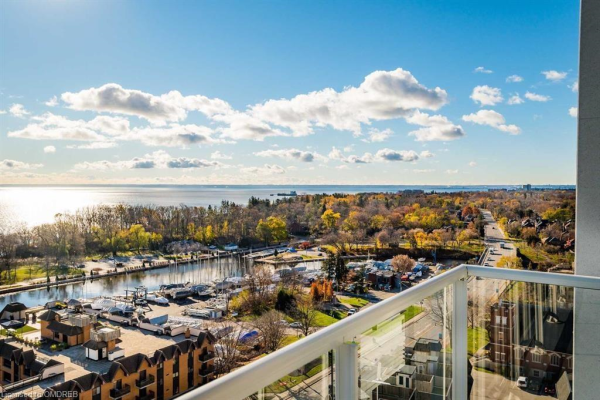 133 Bronte Road, Oakville