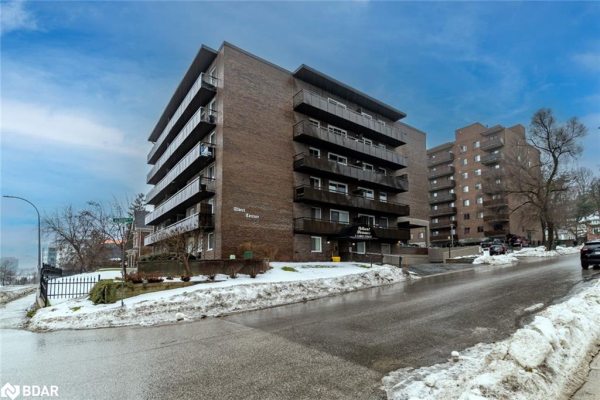 2 Albert Street, Barrie
