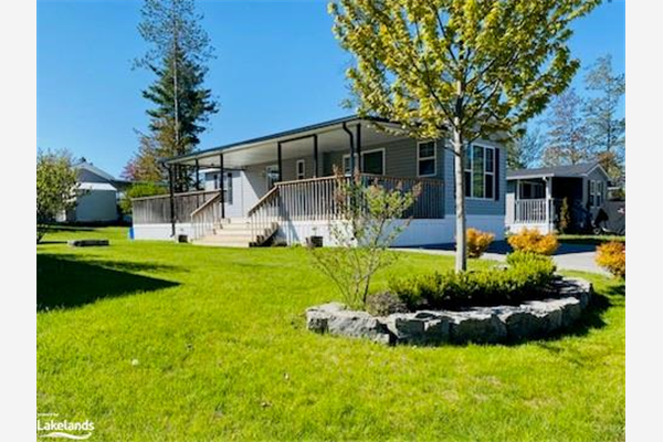 15 Chipewa Trail, Wasaga Beach