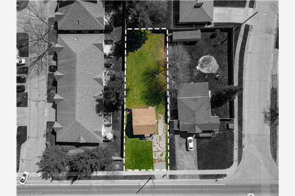5098 Drummond Road, Niagara Falls