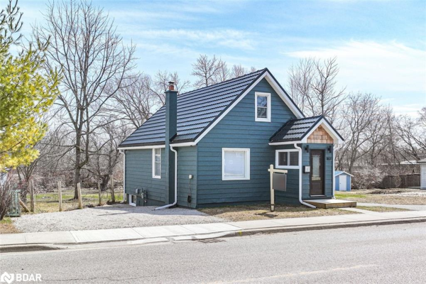 163 Barrie Road, Orillia