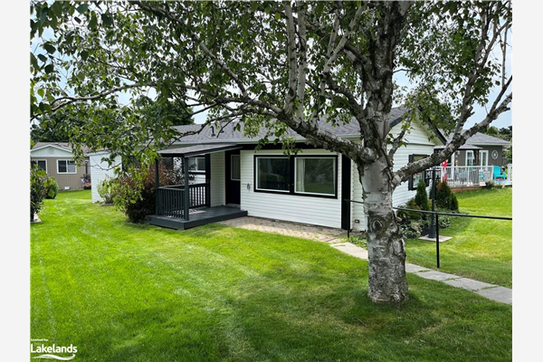 23 Trefoil Drive, Innisfil