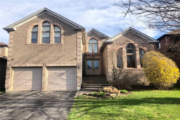 7 Stroud Place, Barrie