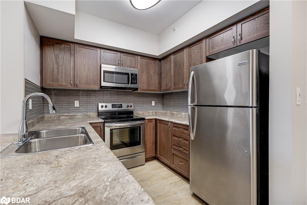 Listing 40399235 - Large Photo # 7
