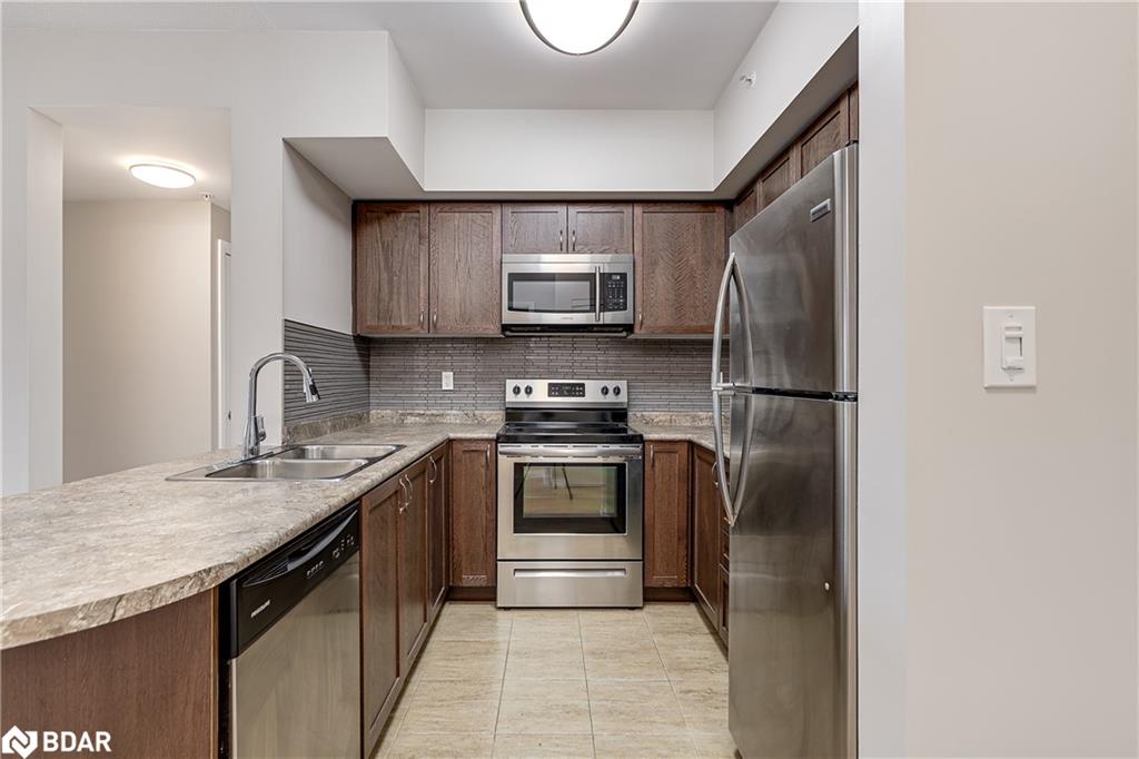 Listing 40399235 - Large Photo # 5