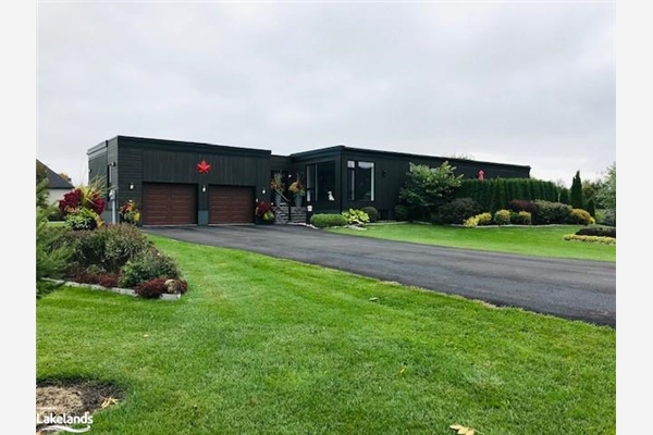 2879 Sunnydale Lane, Brechin