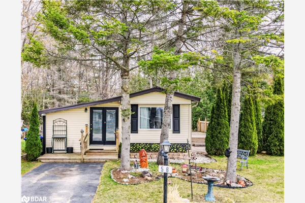 56 Georgian Glen Drive, Wasaga Beach
