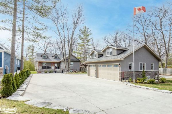 308 Oxbow Park Drive, Wasaga Beach