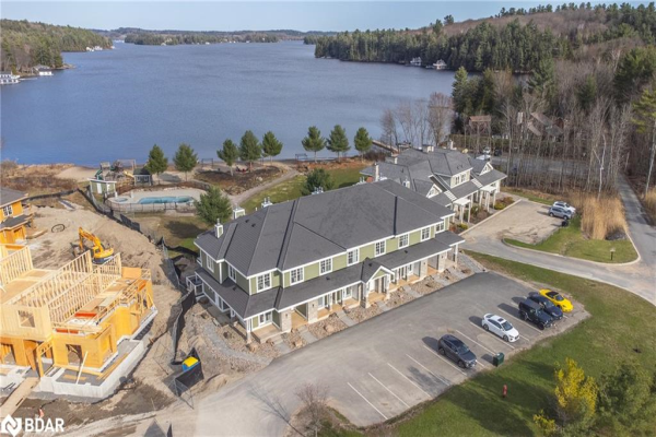 1869 Muskoka 118 Road W, Bracebridge