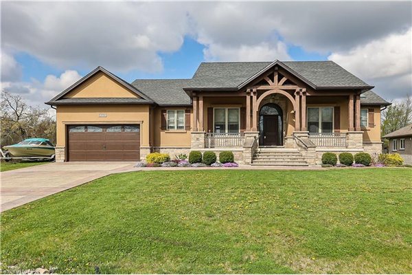 370 Riverside Drive, Welland