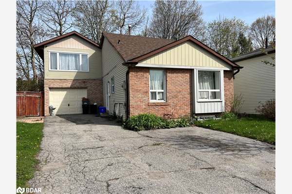 65 Mowat Crescent, Barrie