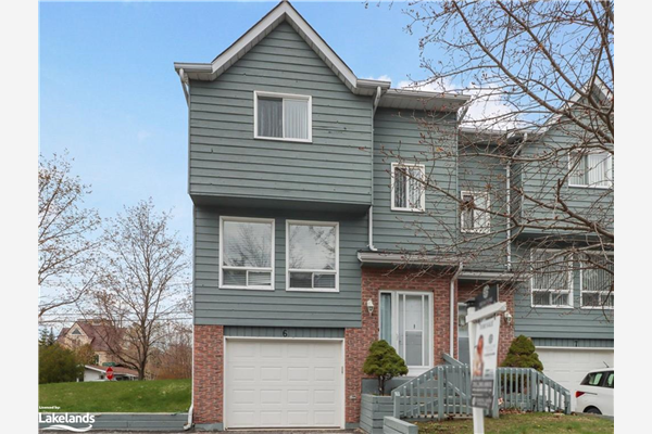 10 Baker Street, Wasaga Beach
