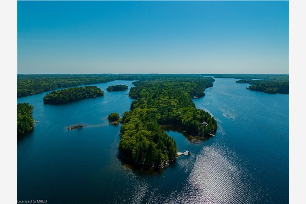 B704 Sec Ss; Pt Mclaren Island Aka Island B704, Parry Sound