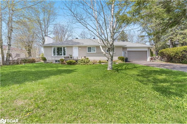 372 Horseshoe Valley Road E, Oro-Medonte