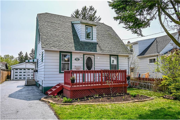 6474 Ash Street, Niagara Falls