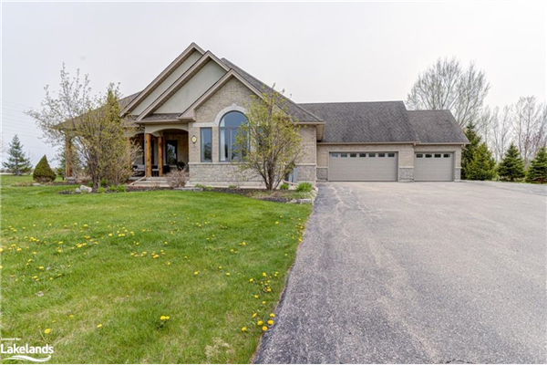 3 Maple Drive, Wasaga Beach