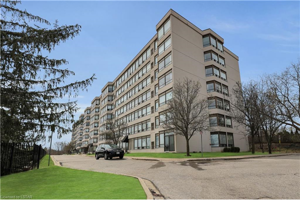 521 Riverside Drive, London