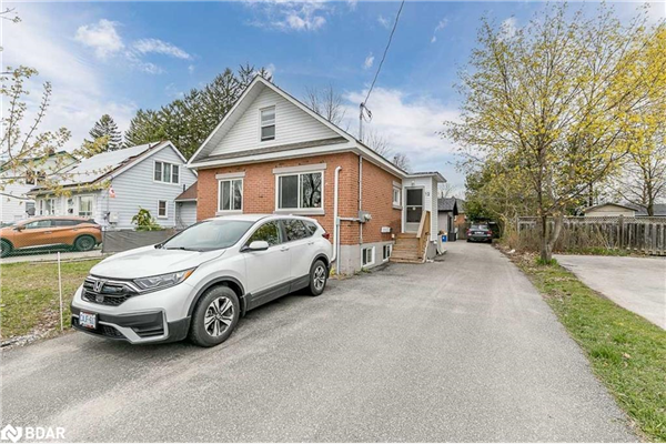12 Dufferin Street, Barrie