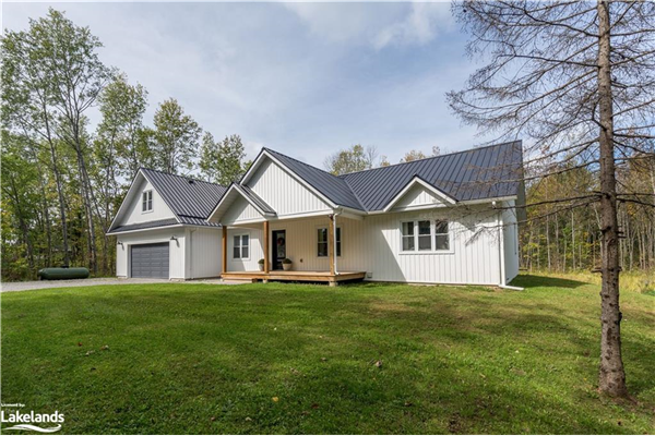 2549 St Amant Road, Port Severn