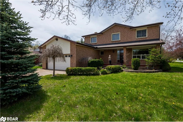 24 Redfern Avenue, Barrie
