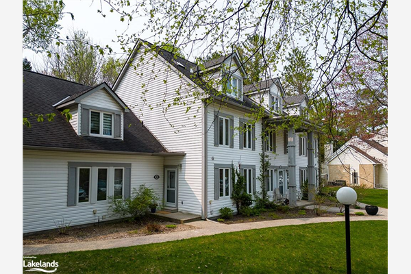 24 Wasaga Woods Circle, Wasaga Beach