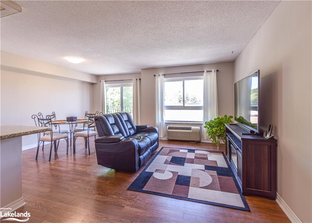 1047 Mississaga Street, #307