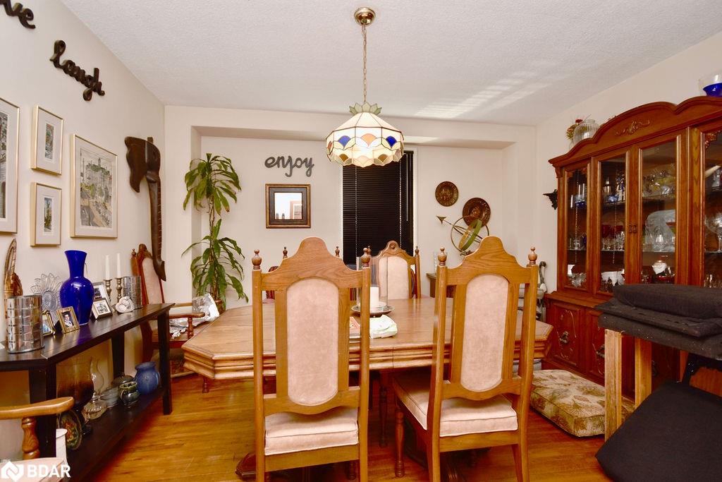 Listing 40424610 - Large Photo # 8