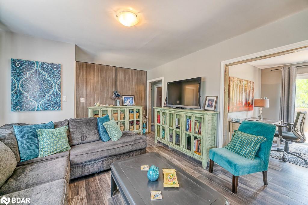 Listing 40425593 - Large Photo # 7