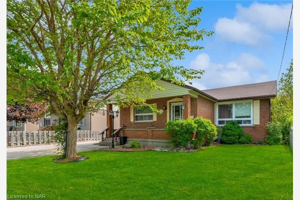 7442 Marieclaude Avenue, Niagara Falls