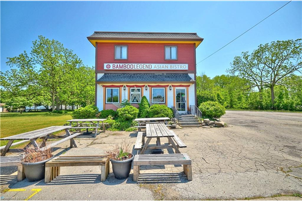 3786 Main Street, Niagara Falls