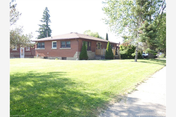 6863 Heximer Avenue, Niagara Falls