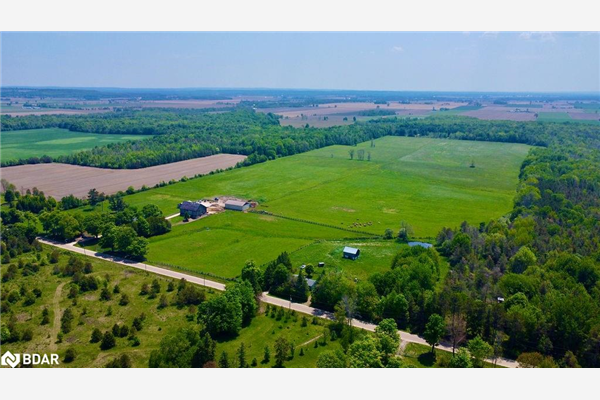 199 3 Concession Road W, Tiny