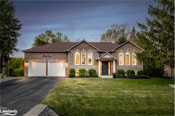 1 Club Court, Wasaga Beach