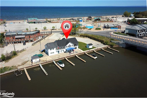 15 Willow Street, Wasaga Beach