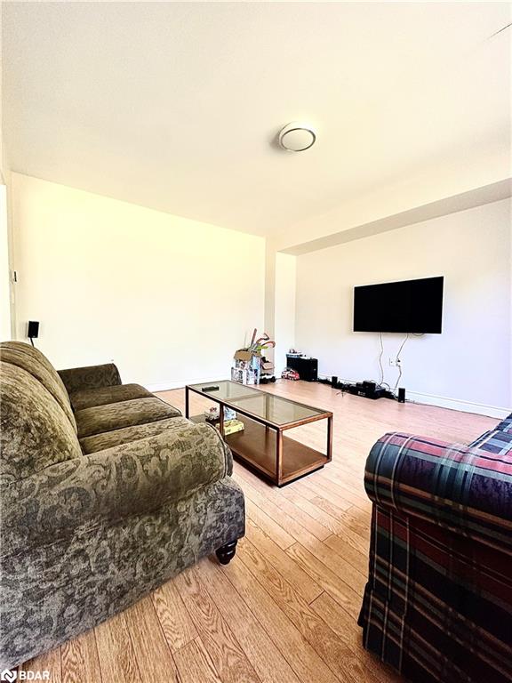 Listing 40428972 - Large Photo # 22