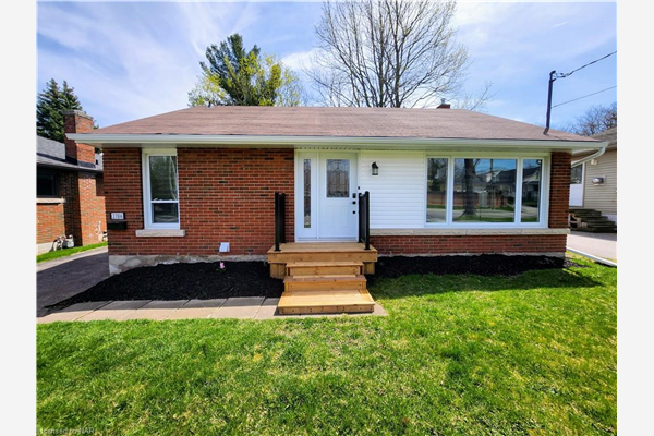 2786 Portage Road, Niagara Falls