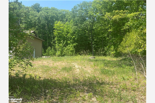 198 Golf Course Road, Wasaga Beach