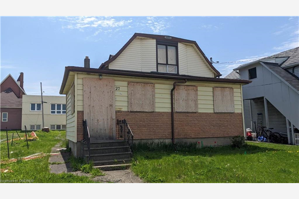 27 Oakdale Avenue, St. Catharines